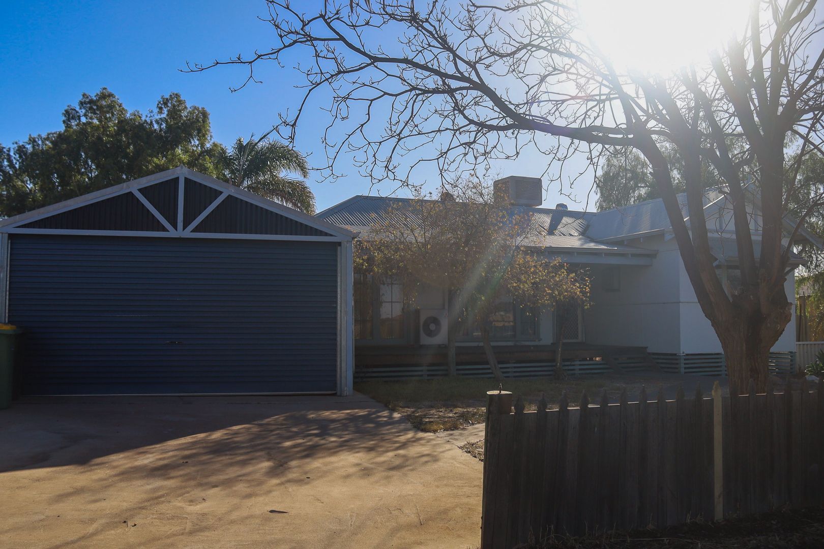 25 Pollock Avenue, Merredin WA 6415, Image 2