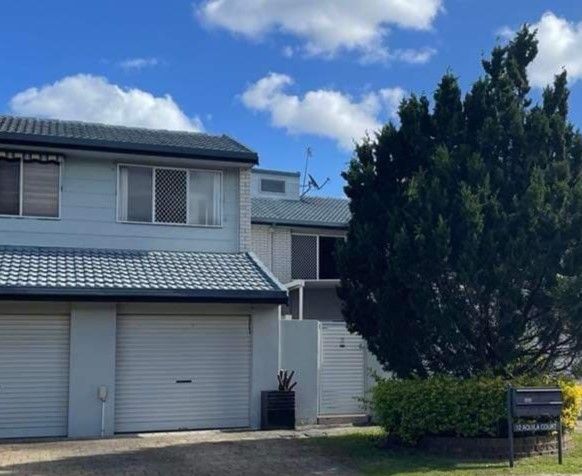 3 bedrooms Townhouse in 2/12 Aquila Court MERMAID WATERS QLD, 4218