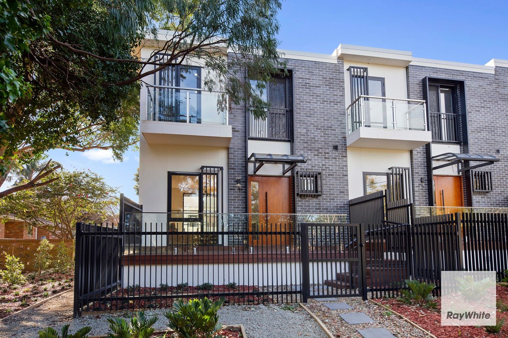 3 bedrooms Townhouse in 1/147-151 President Avenue MIRANDA NSW, 2228