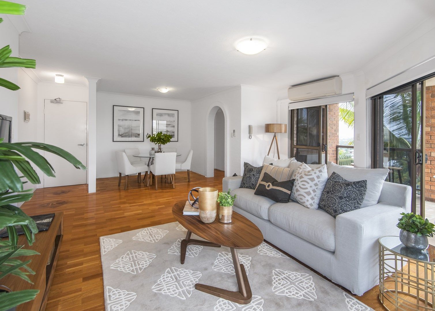 2 bedrooms Apartment / Unit / Flat in 8/18 Victoria Parade CLAYFIELD QLD, 4011