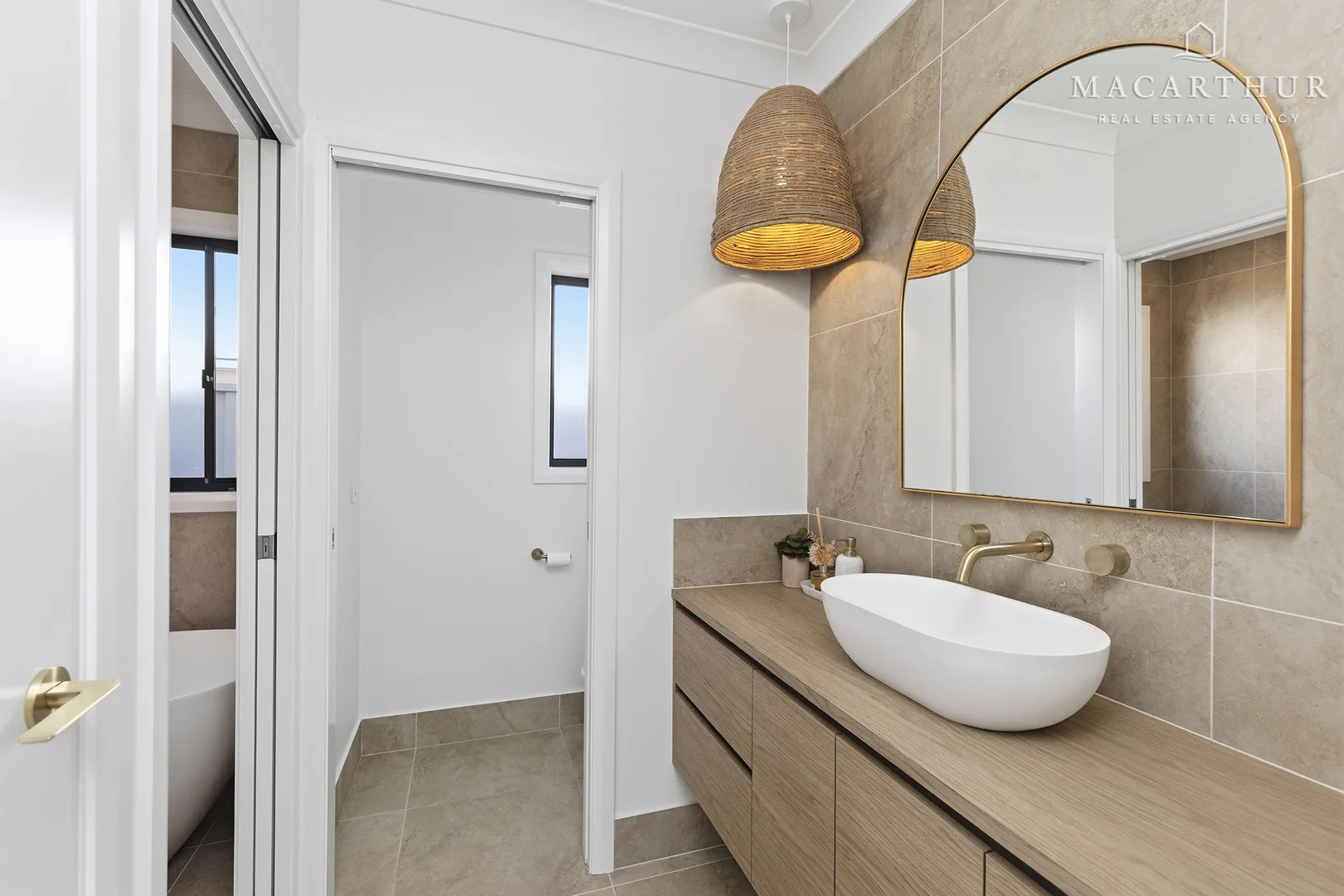 Additional image 16 of 3 Dallas Avenue, Gobbagombalin NSW 2650