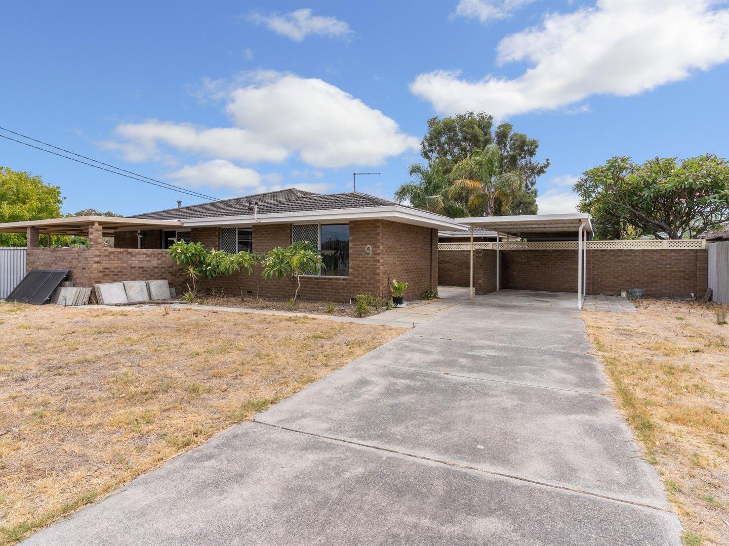 3 bedrooms Duplex in 9 Meuller Way THORNLIE WA, 6108