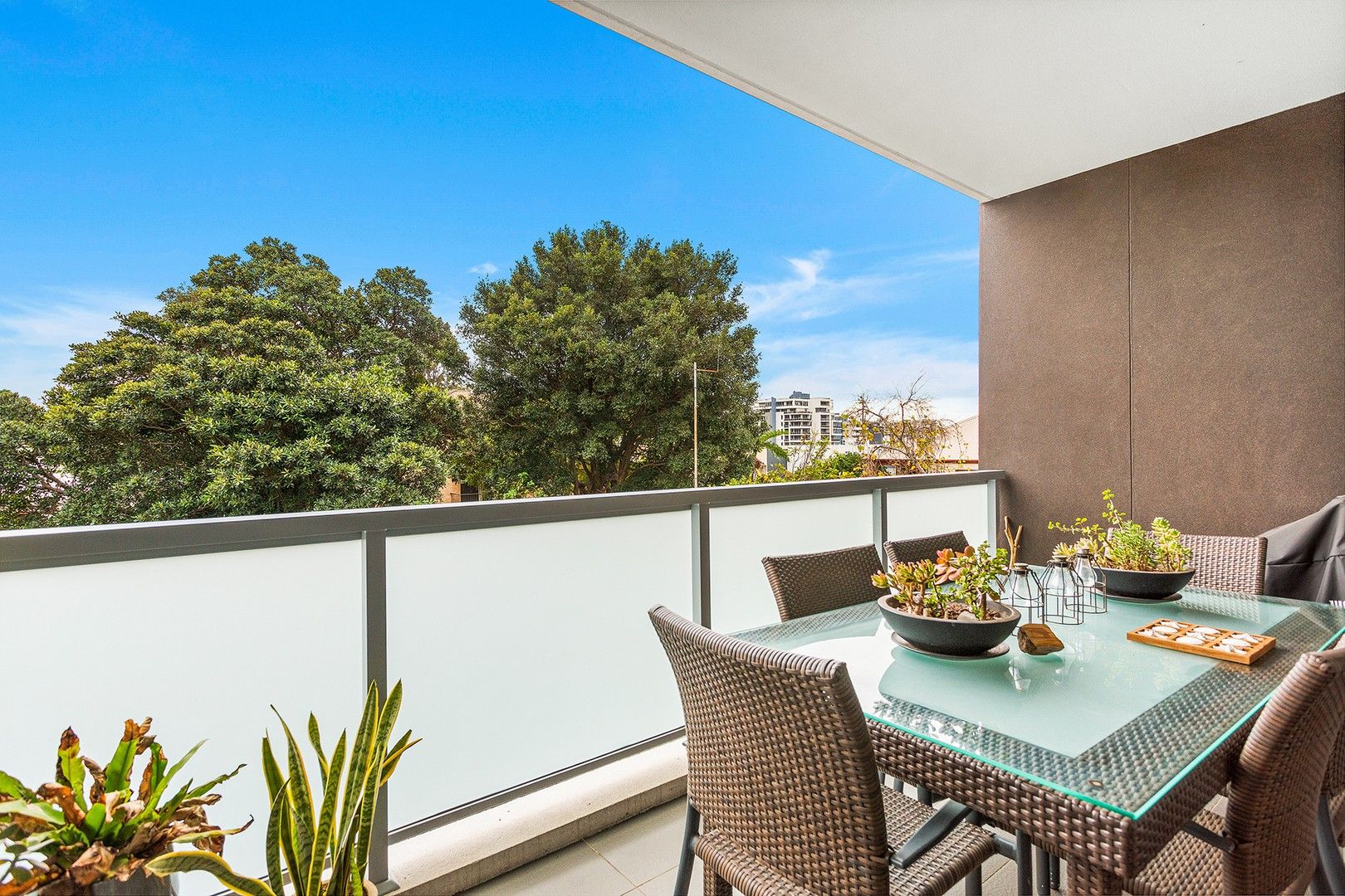 2 bedrooms Apartment / Unit / Flat in 6/6 Hercules Street WOLLONGONG NSW, 2500