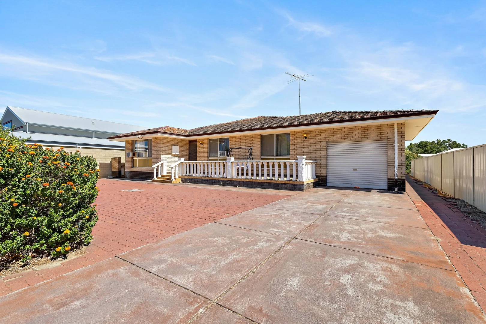 Primary image of 33 Morrison Road, Woodbridge WA 6056