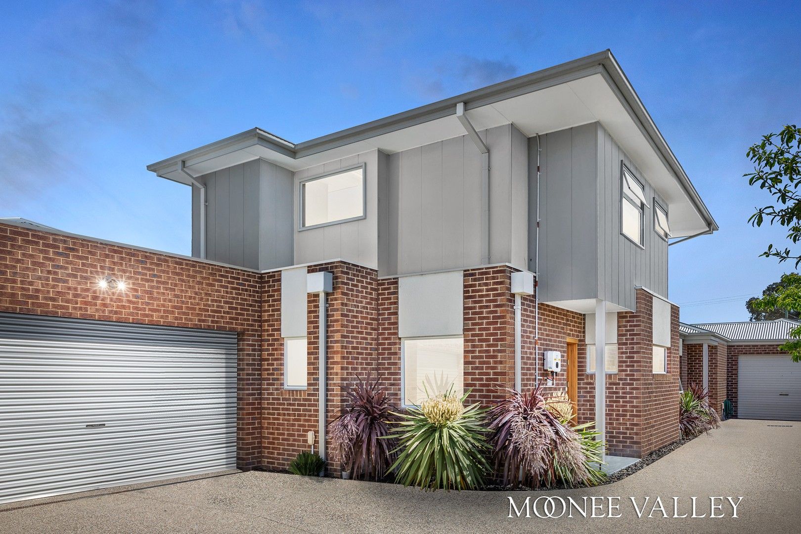 2/18 Robson Avenue, Avondale Heights VIC 3034, Image 0