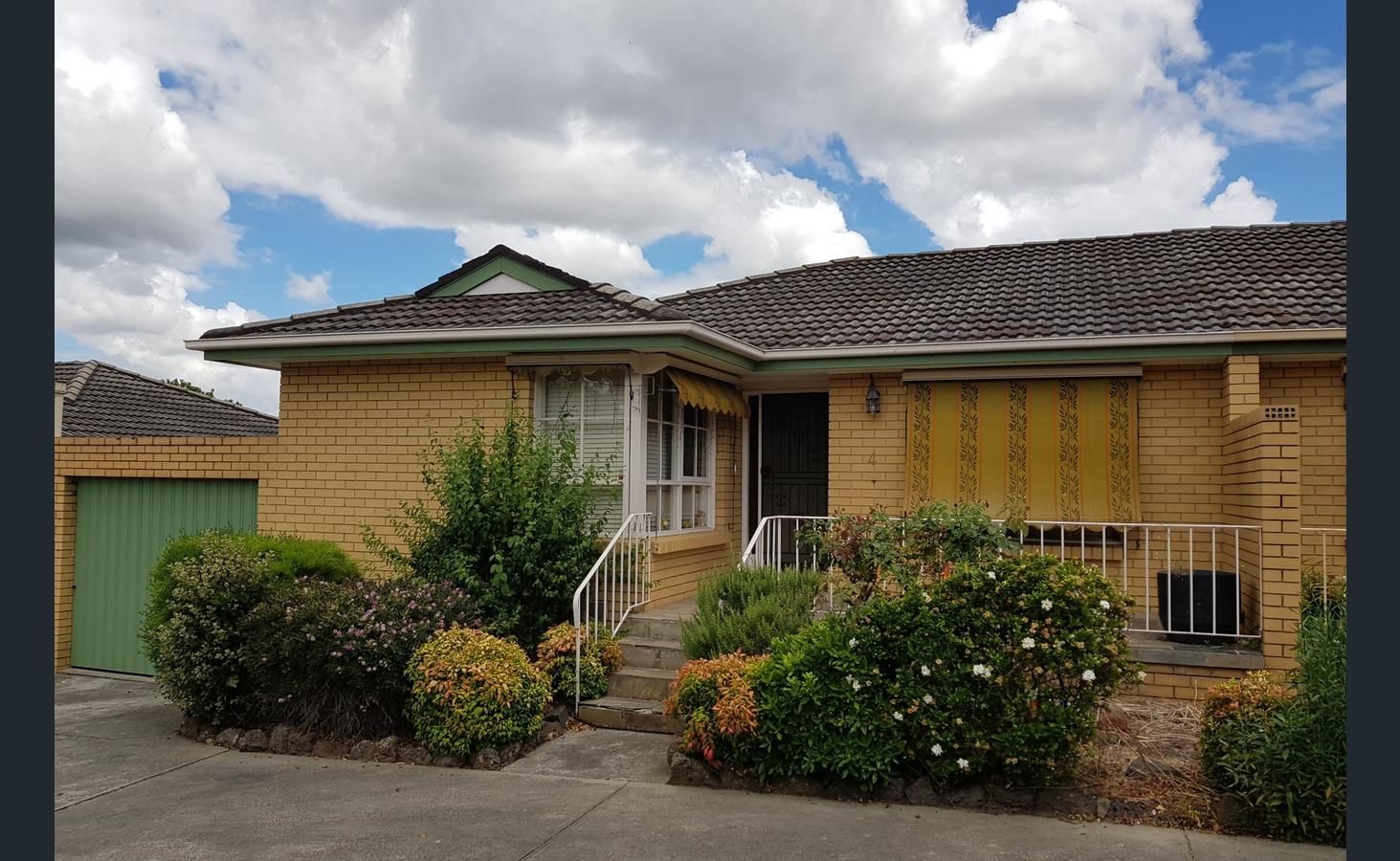 2 bedrooms Apartment / Unit / Flat in 4/7-9 City Road RINGWOOD VIC, 3134