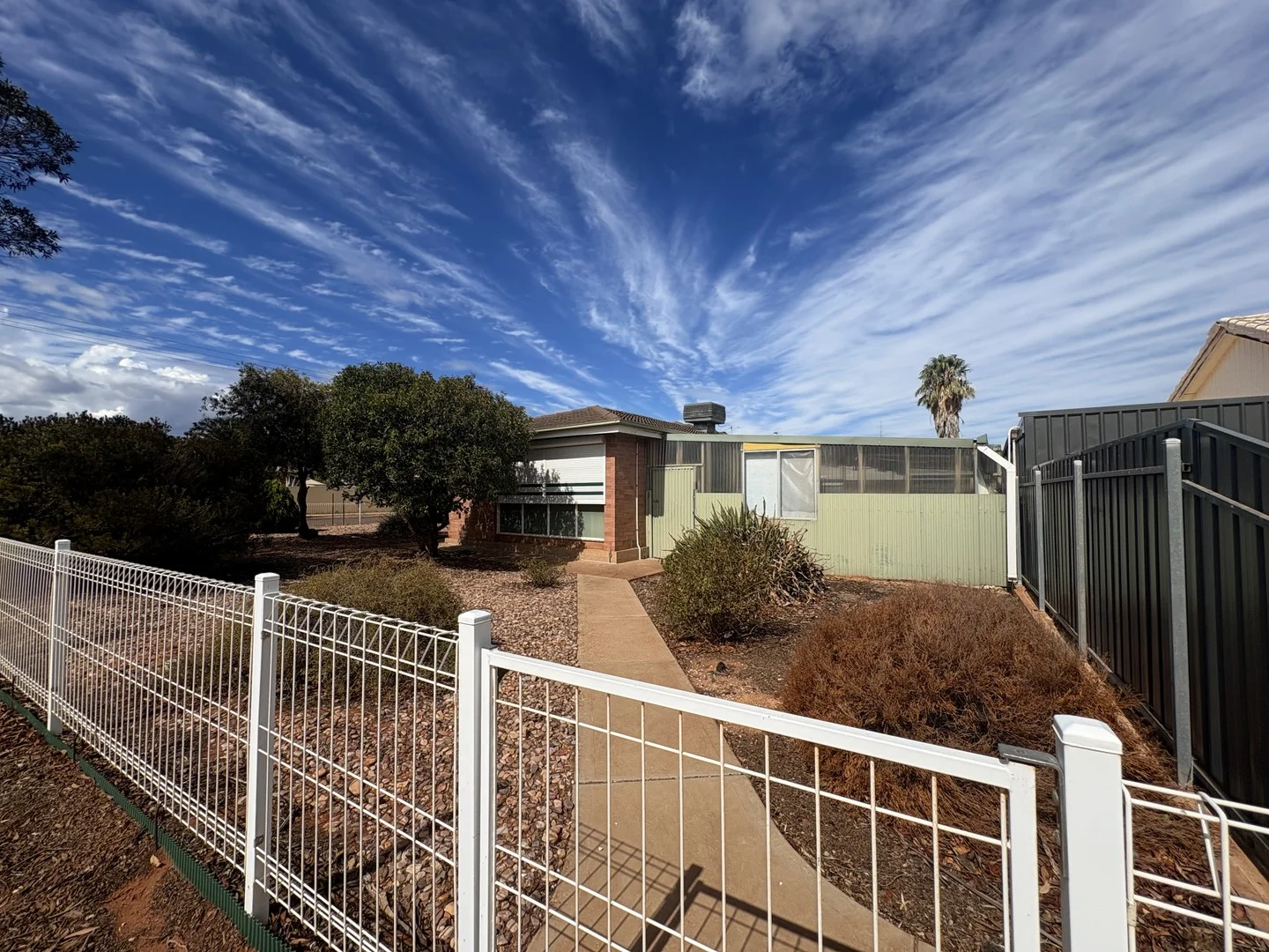 34 Shard Cresent, Whyalla Stuart SA 5608 - House For Rent | Domain