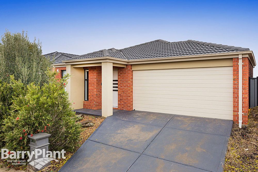 4 bedrooms House in 18 Garland Terrace POINT COOK VIC, 3030