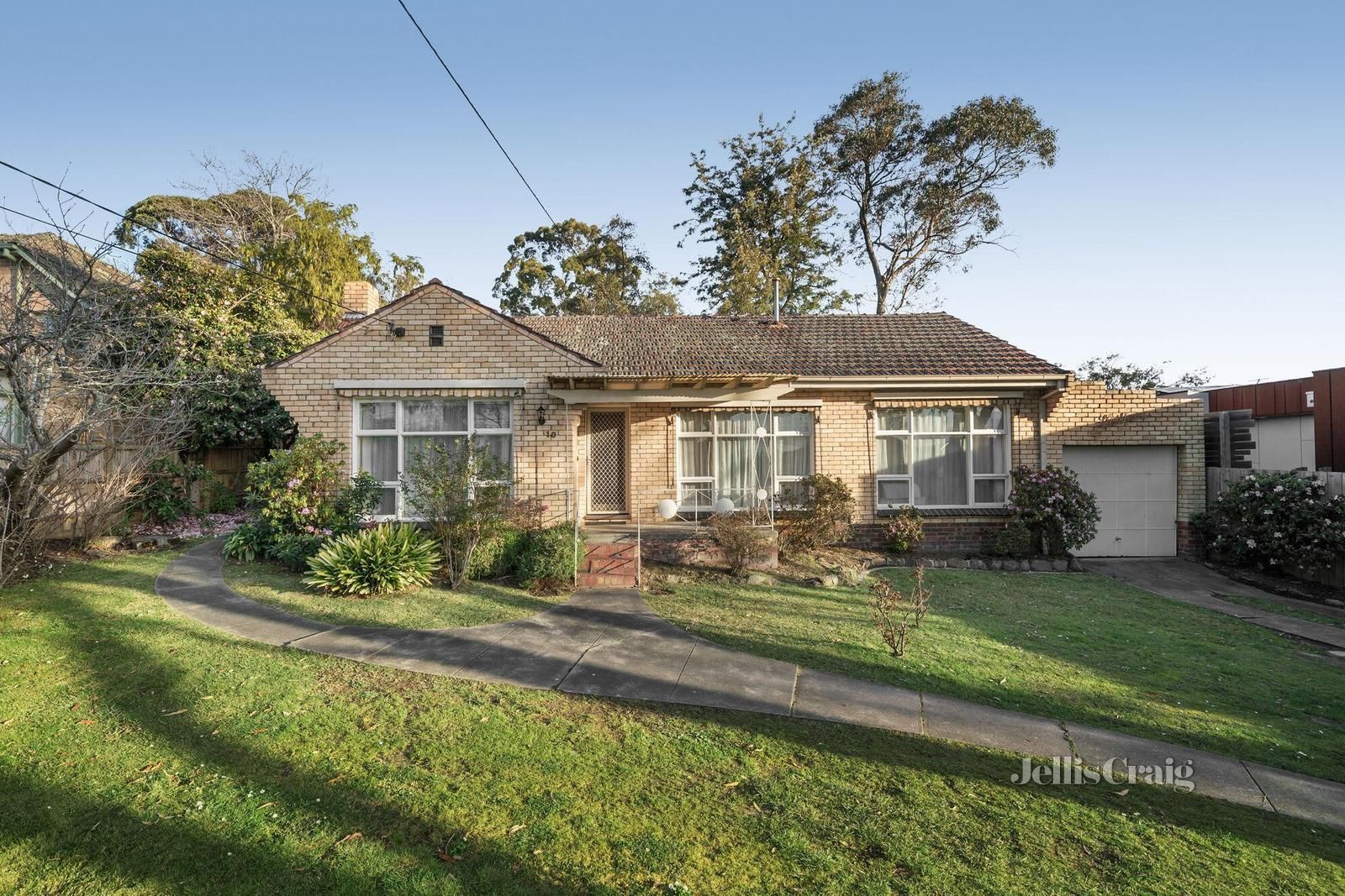 10 Knaith Road, Ringwood East VIC 3135 House For Rent 550 Domain