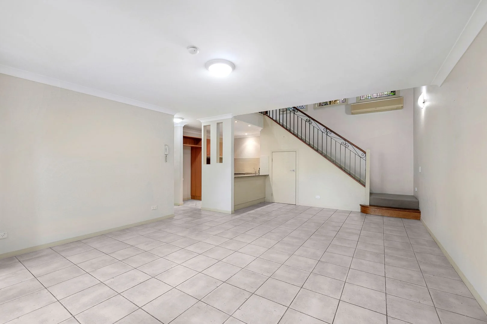 Additional image 7 of 5/24-26 Brighton Parade, Southport QLD 4215