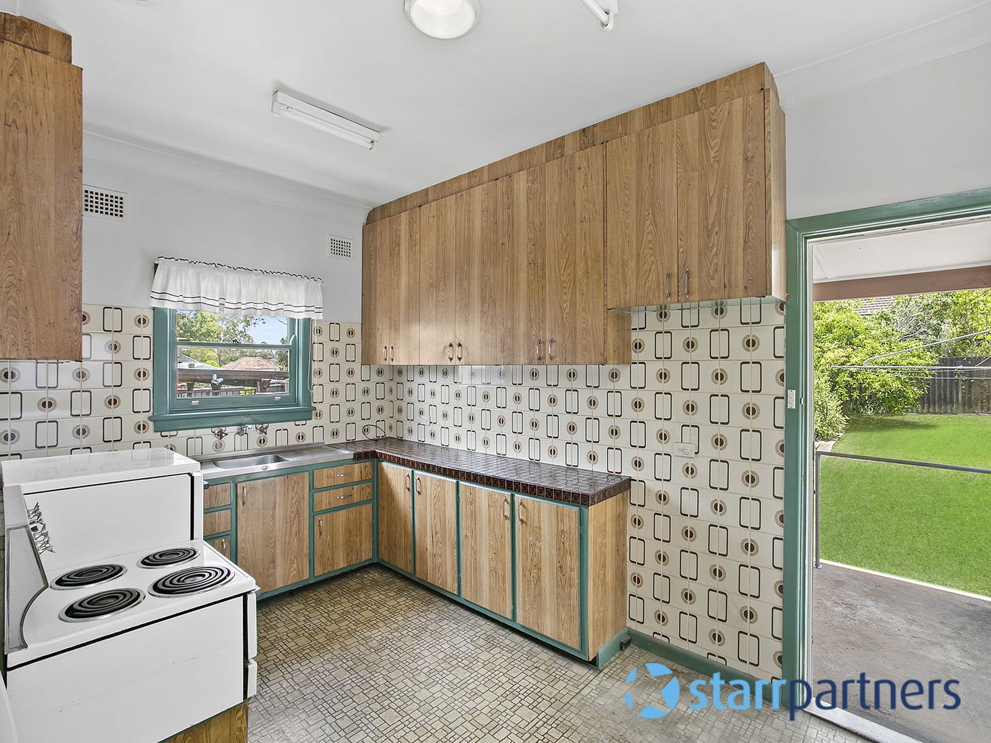 7 Rowley Street, Pendle Hill NSW 2145, Image 2