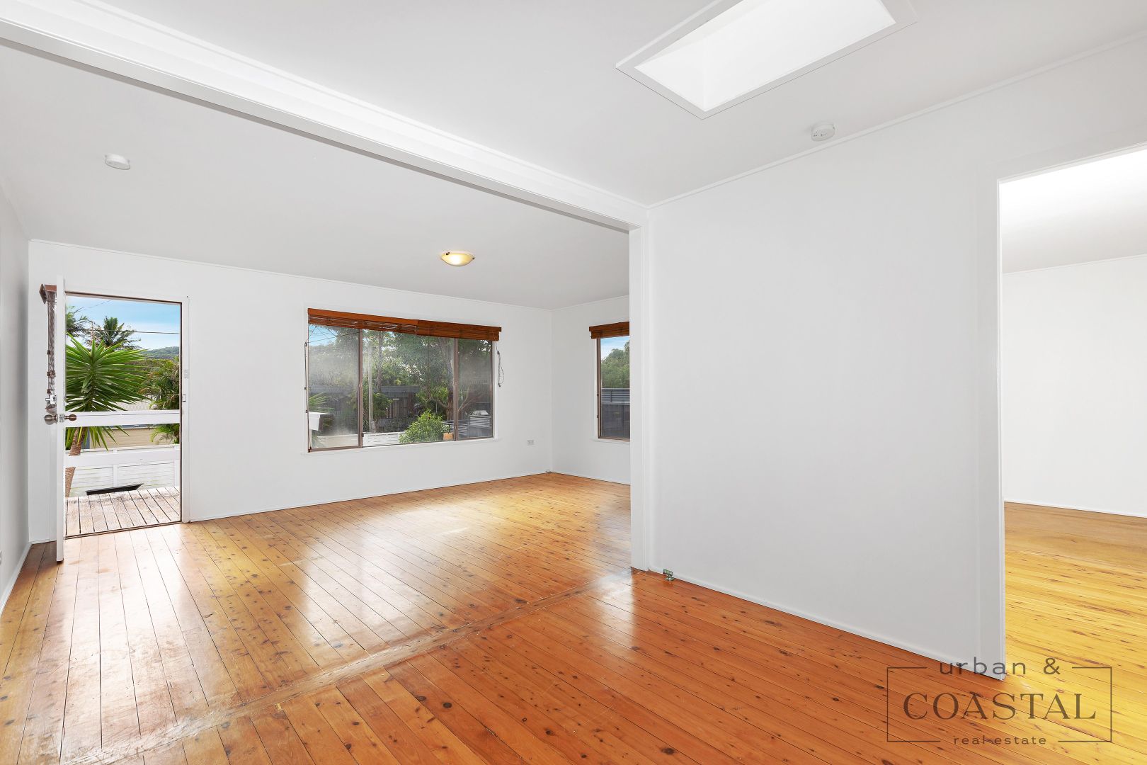 43 Noorong Avenue, Forresters Beach NSW 2260, Image 2