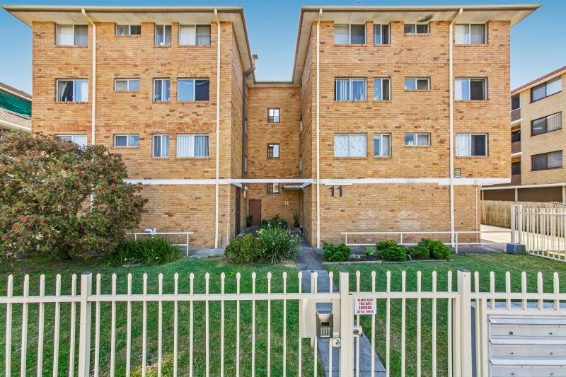 2 bedrooms Apartment / Unit / Flat in 10/11 Forbes St WARWICK FARM NSW, 2170
