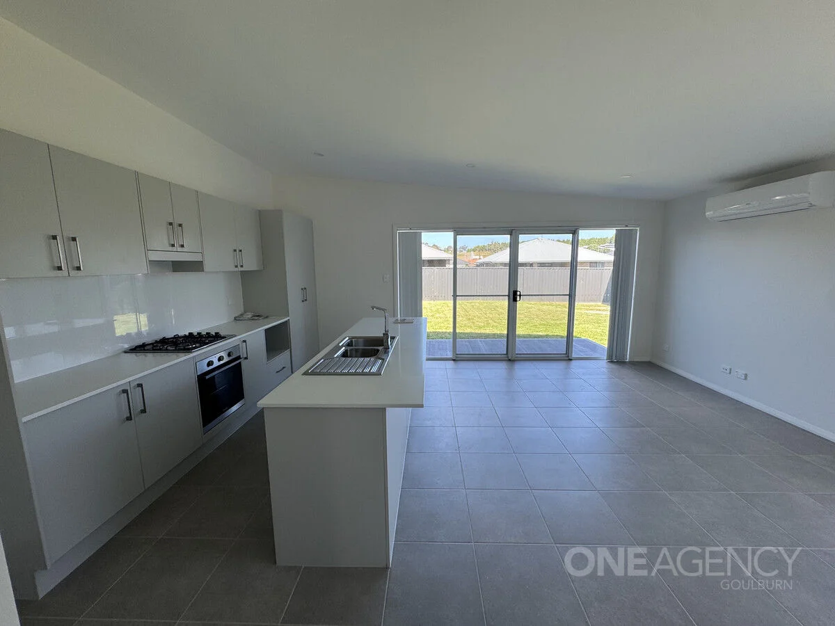 Additional image 3 of 1/34 Matchless Avenue, Goulburn NSW 2580