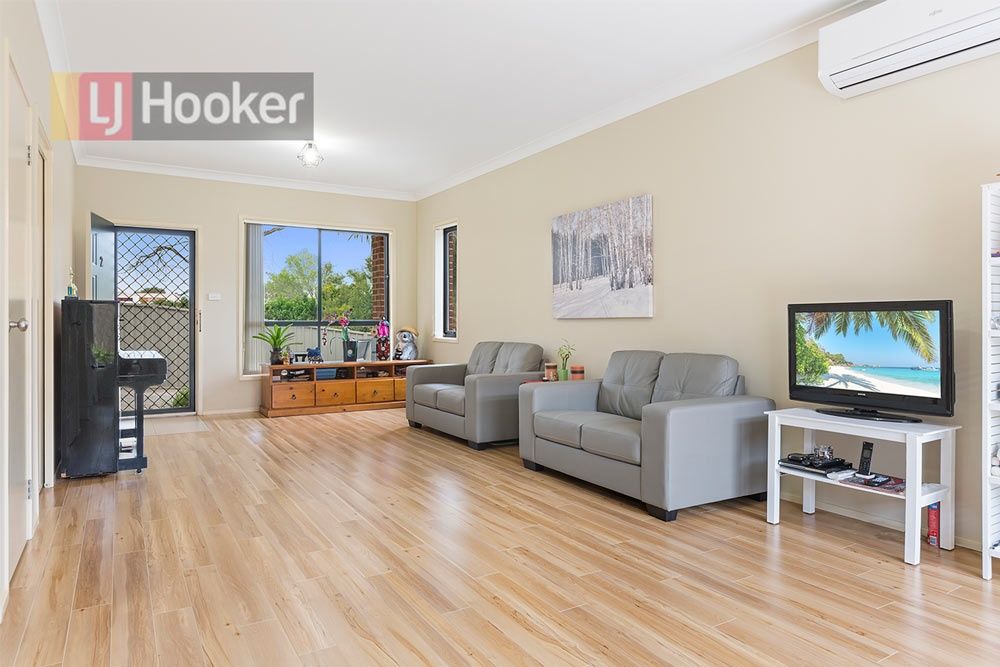 2/153 Cresthaven Avenue, Bateau Bay NSW 2261, Image 1