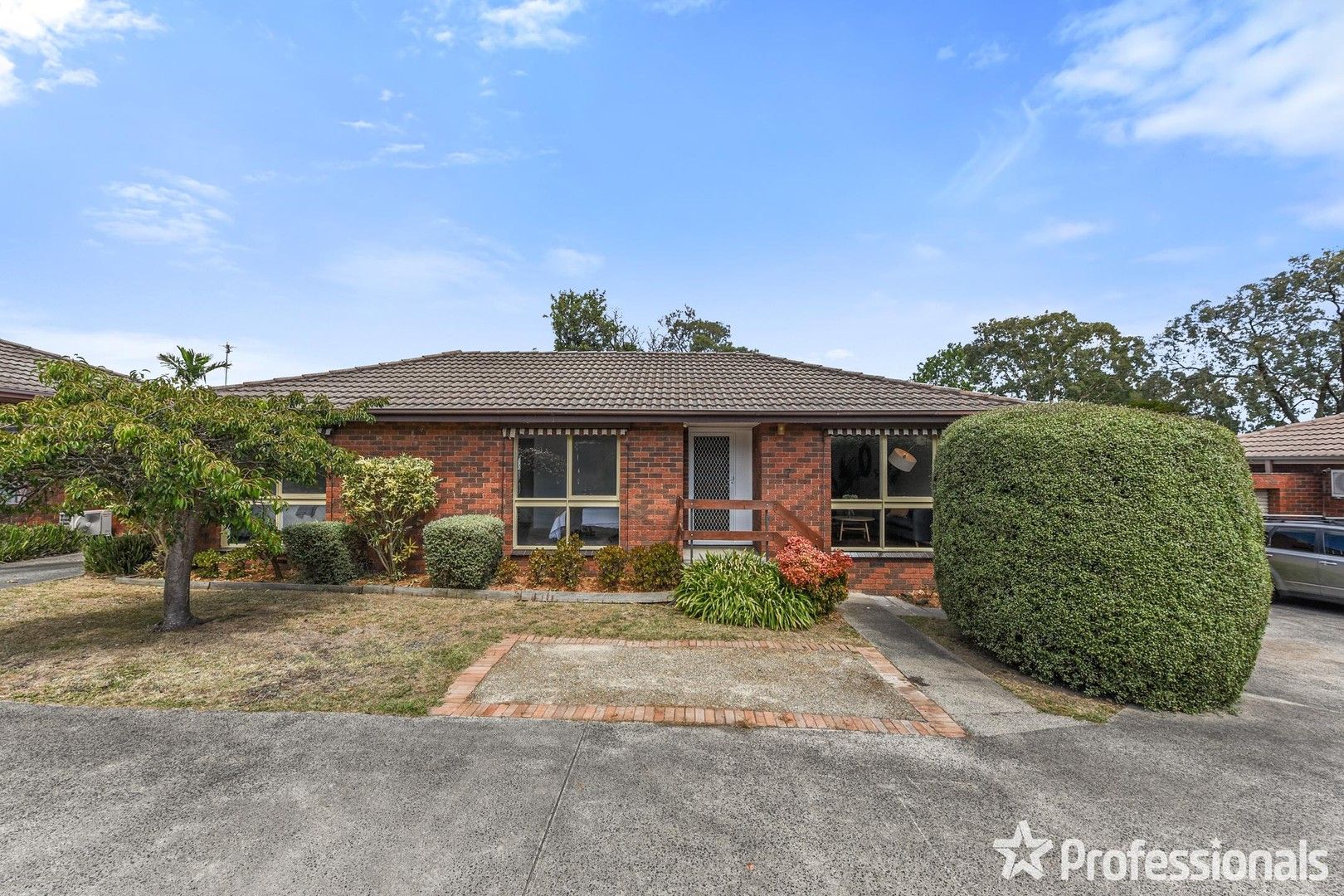 2 bedrooms Block of Units in 7/18 Hutton Avenue FERNTREE GULLY VIC, 3156