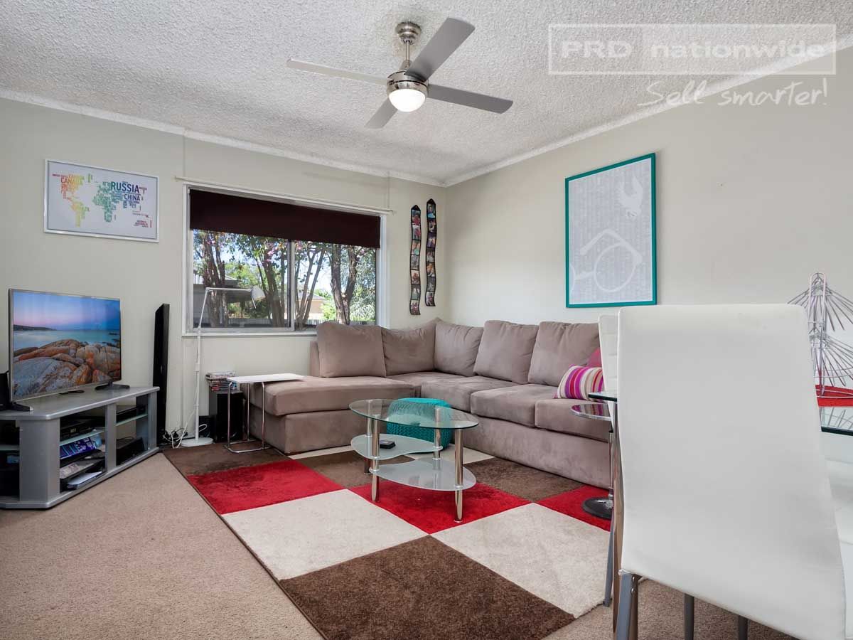 2/17 Cochrane Street, KOORINGAL NSW 2650, Image 1