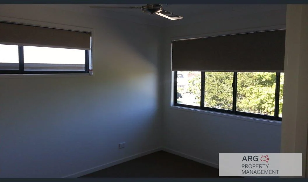 Additional image 4 of 5/16-18 Turpin Road, Labrador QLD 4215