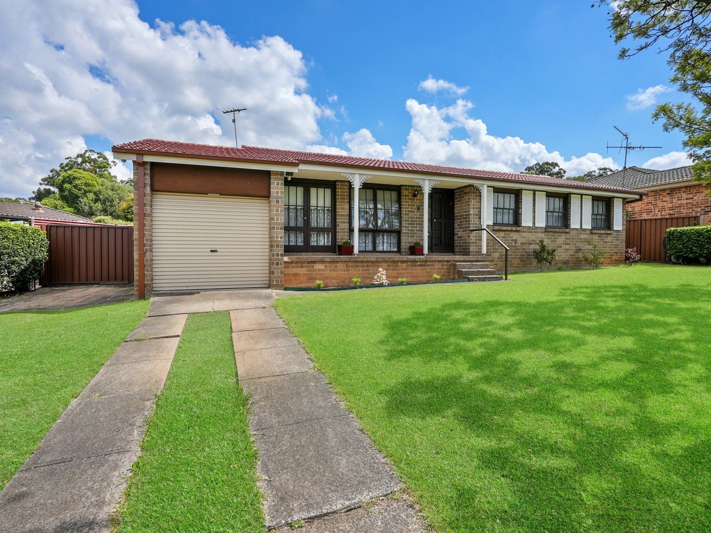 1 Leven Place, St Andrews NSW 2566, Image 0