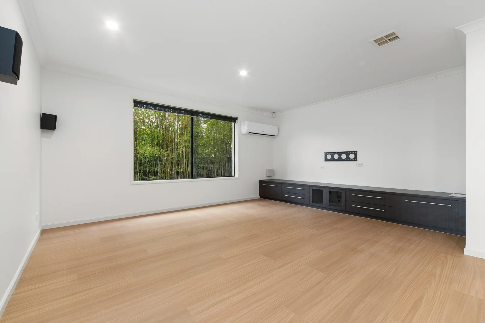 Additional image 9 of 9 Flinders Chase, Sandhurst VIC 3977