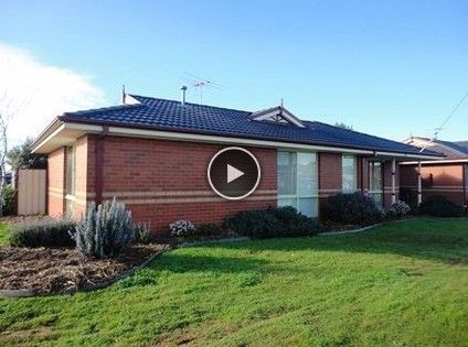 2 bedrooms Apartment / Unit / Flat in 1/26 Macneil Drive ALTONA MEADOWS VIC, 3028
