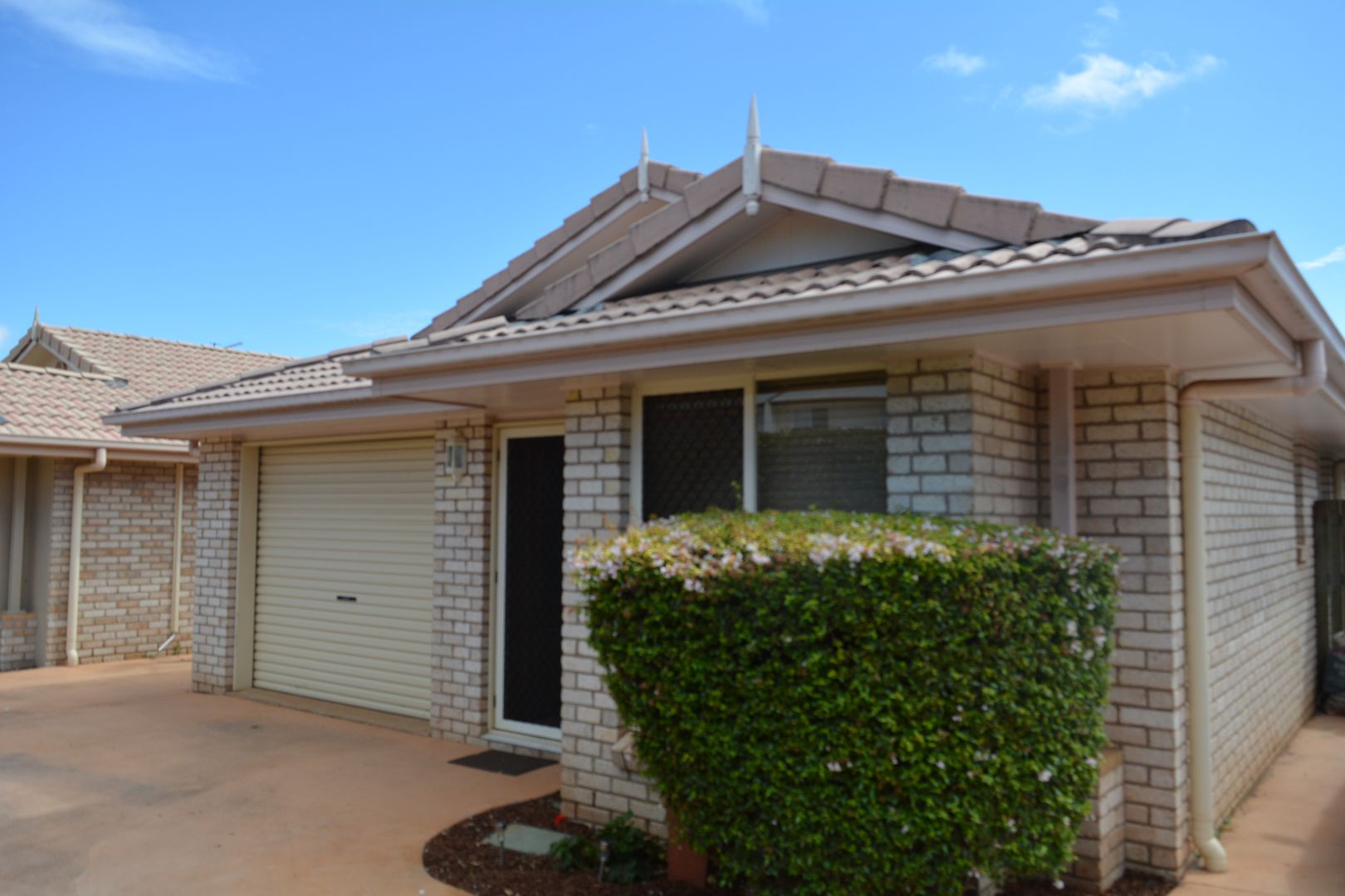 3 bedrooms Apartment / Unit / Flat in 4/42 Gordon Avenue NEWTOWN QLD, 4350