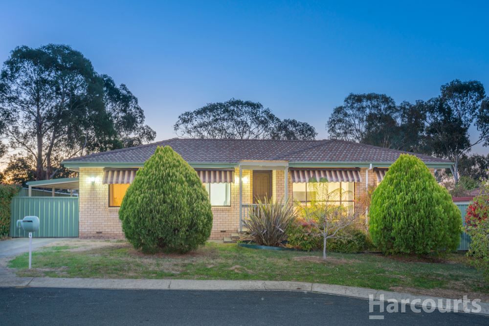 4 Mudie Pl, Charnwood ACT 2615, Image 0