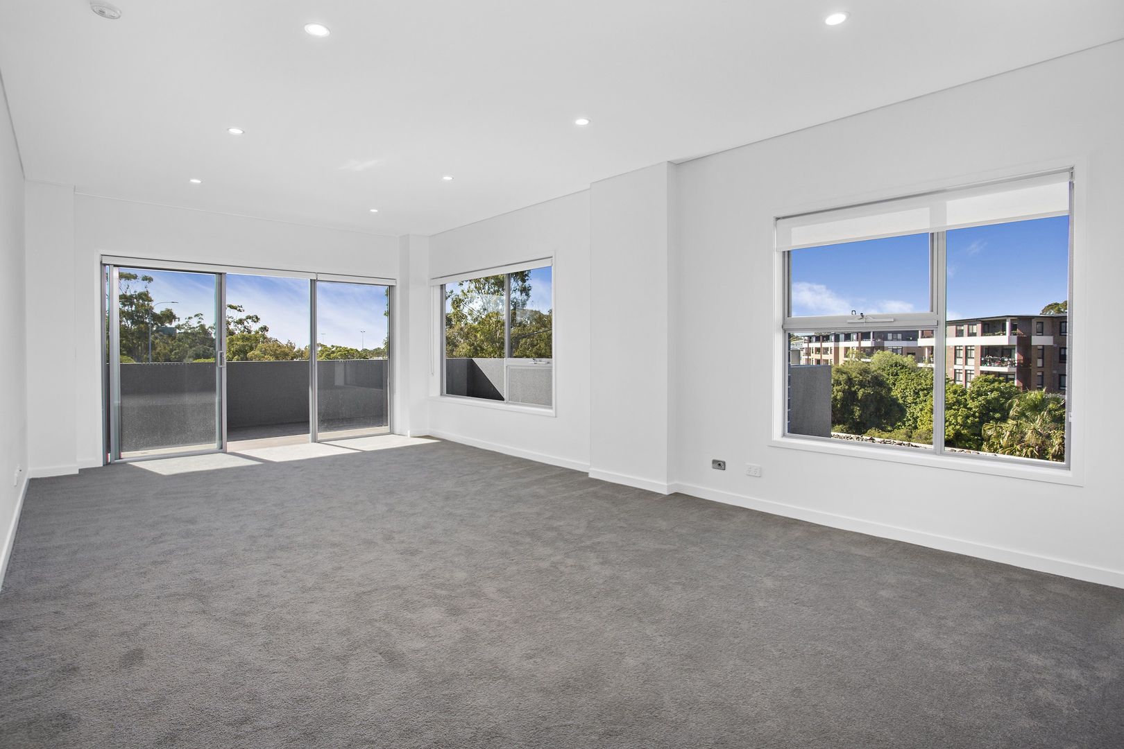 110/1 Evelyn Court, Shellharbour City Centre NSW 2529, Image 2