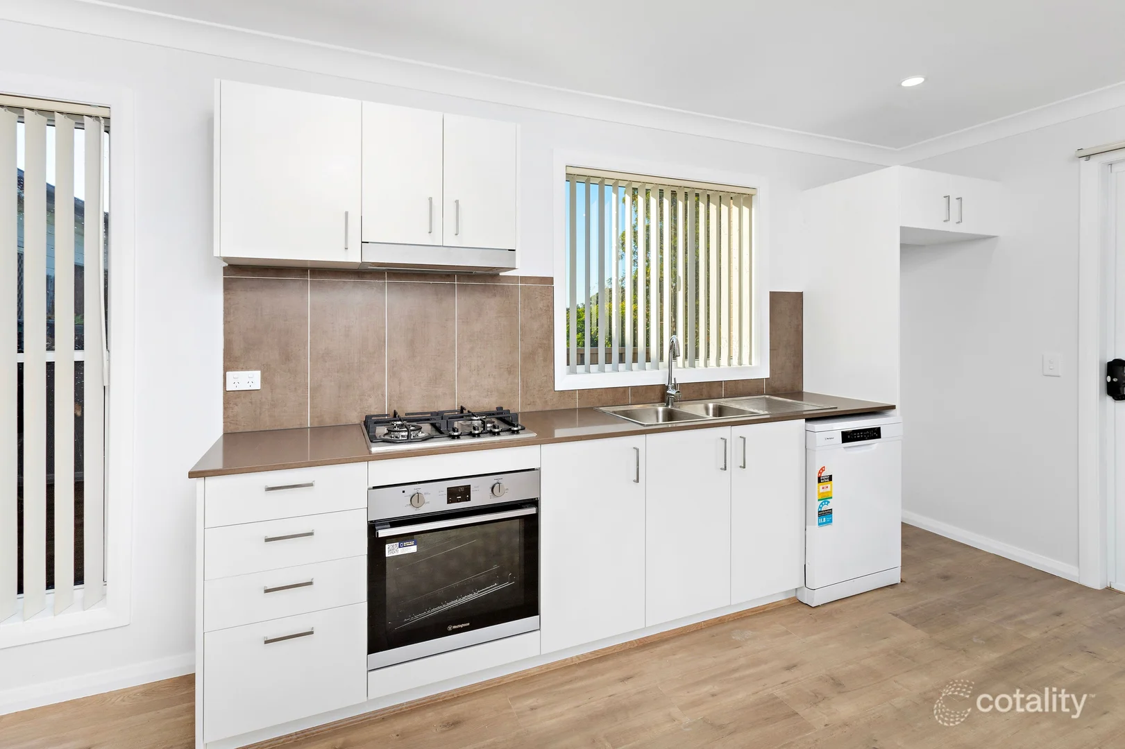 Additional image 3 of 8A Barellan Avenue, Dapto NSW 2530