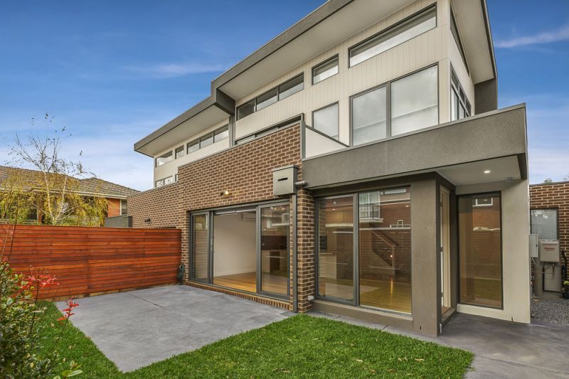 4 bedrooms Townhouse in 2/50 Edgar Street GLEN IRIS VIC, 3146