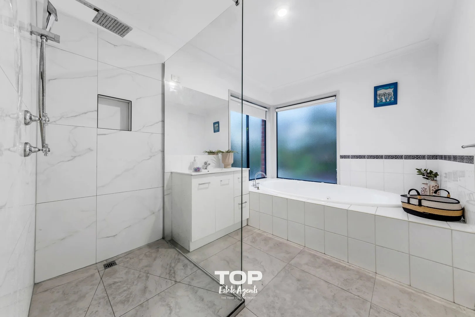 Additional image 26 of 18 Osmington Circle, Narre Warren South VIC 3805