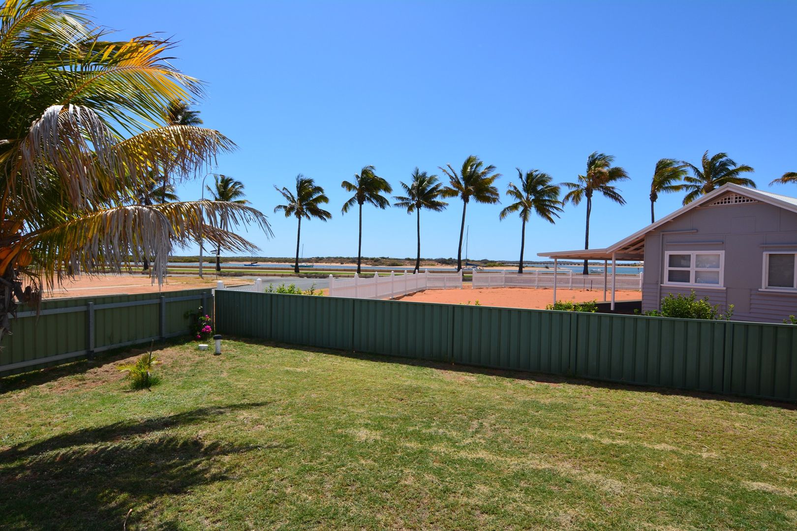 5 Crowther Street, Carnarvon WA 6701, Image 2