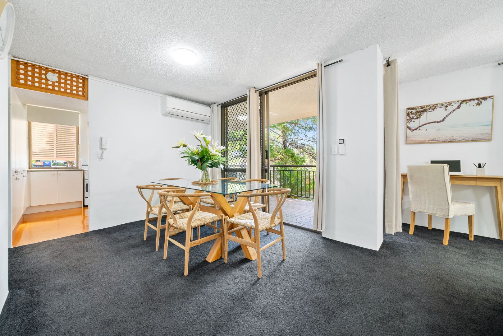 2/104 Clarence Road, Indooroopilly QLD 4068, Image 2