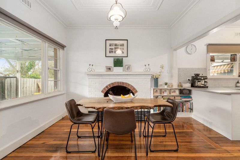 4 bedrooms House in 13 Liddesdale Avenue FRANKSTON SOUTH VIC, 3199