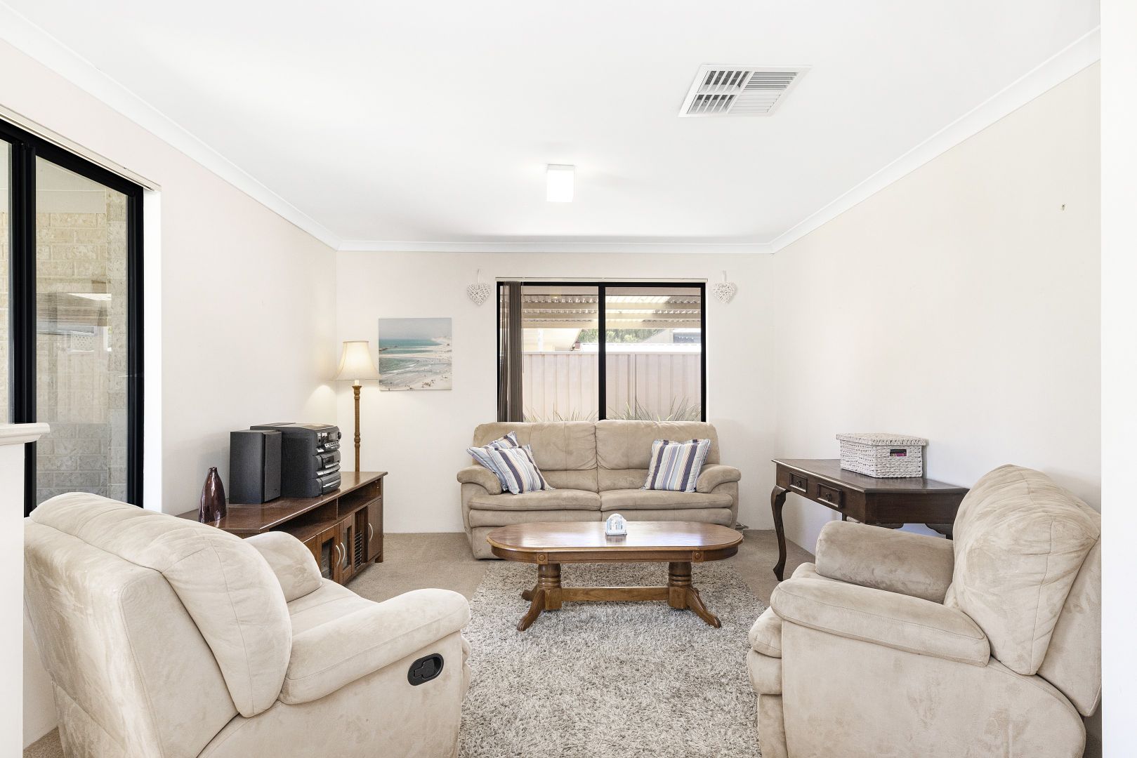 4 Honeyeater Crescent, Geographe WA 6280, Image 2