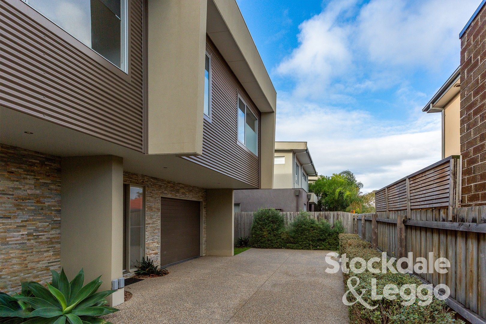 4/11 Weir Street, Rye VIC 3941, Image 0