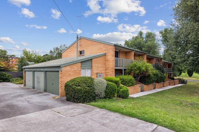 Picture of 1/4 Booth Street, QUEANBEYAN NSW 2620