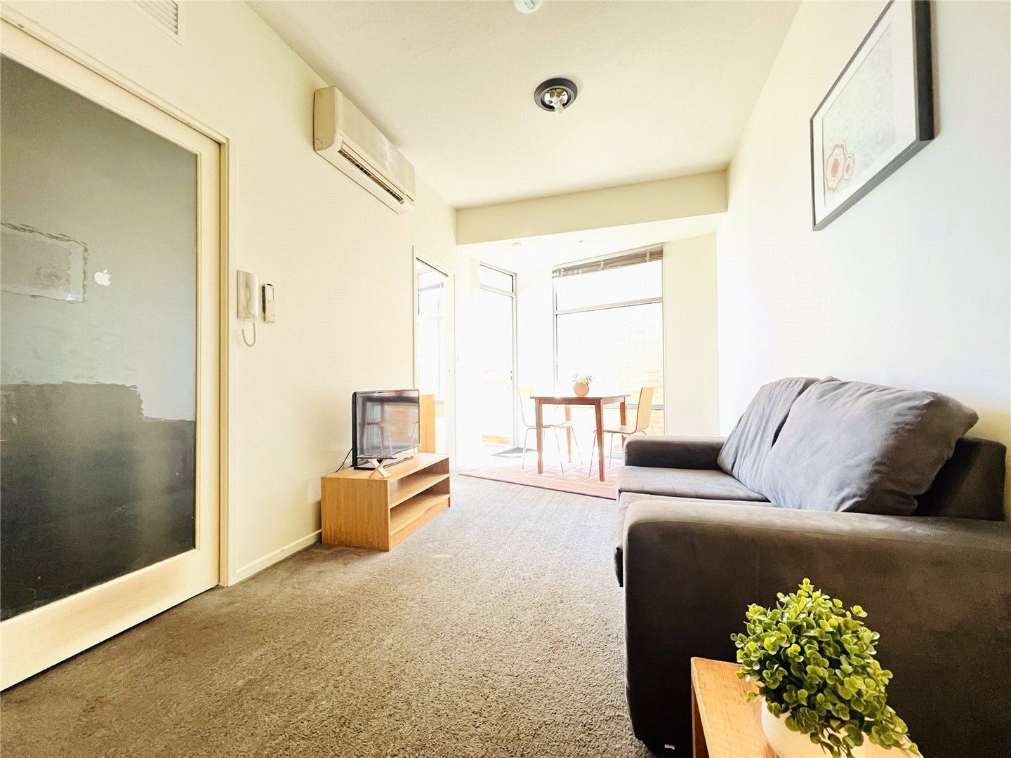 2 bedrooms Apartment / Unit / Flat in 316/570 Swanston Street CARLTON VIC, 3053