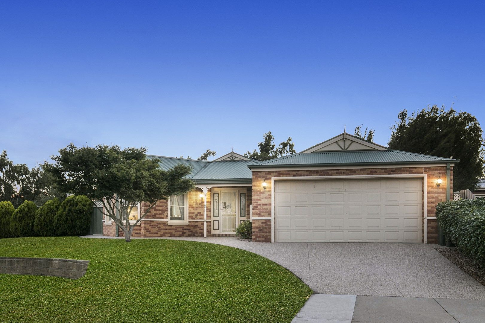 8 Morecroft Way, Langwarrin VIC 3910, Image 0