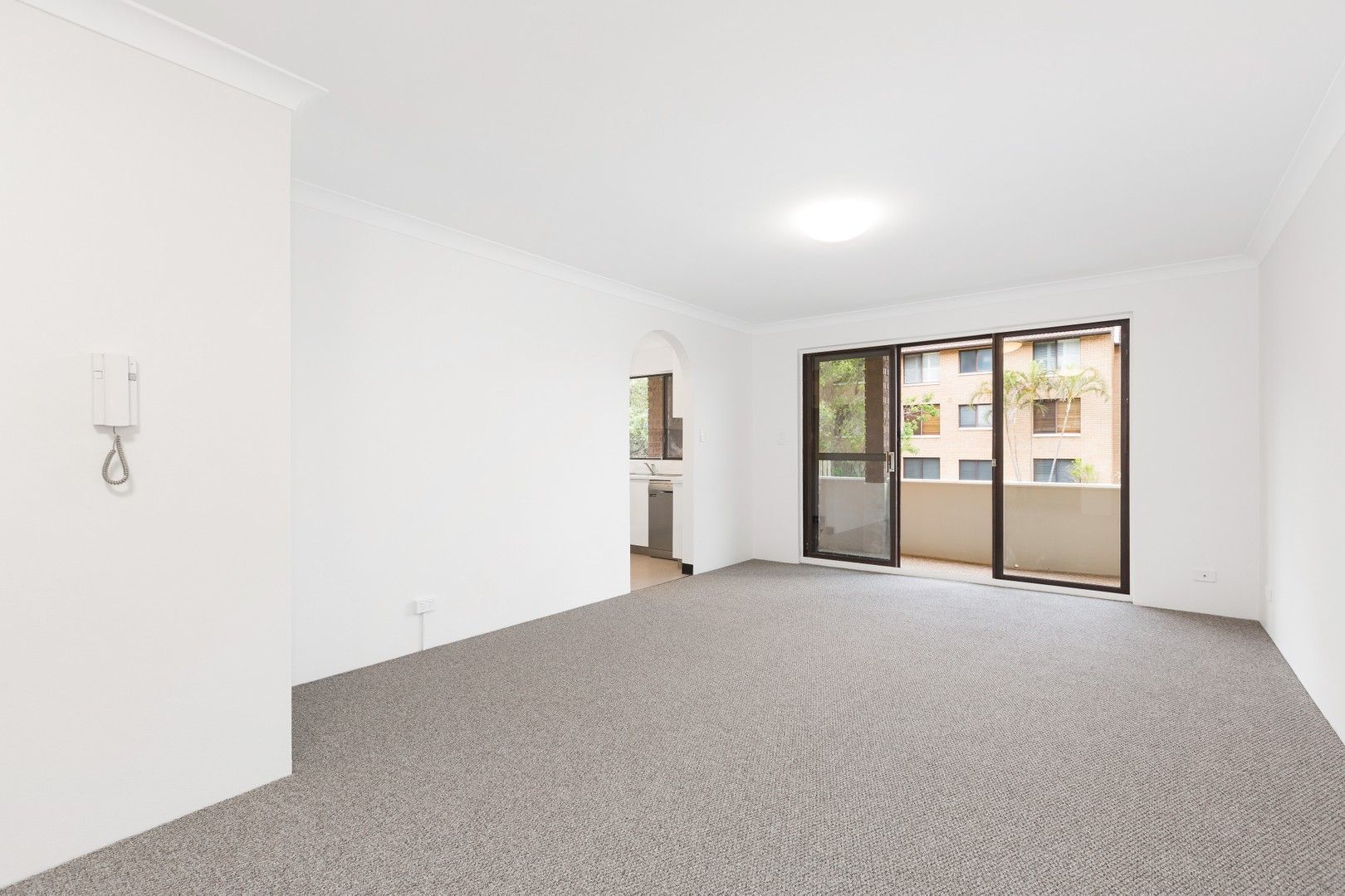 2 bedrooms Apartment / Unit / Flat in 2/60-66 Seaview Street CRONULLA NSW, 2230