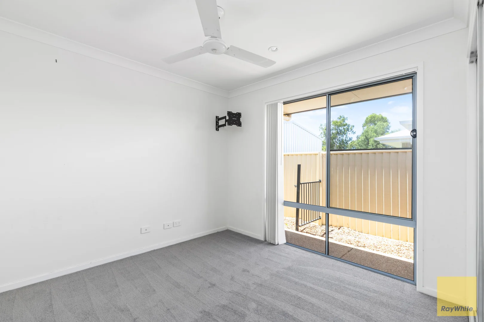 Additional image 16 of 13 Canterbury Road, Emerald QLD 4720