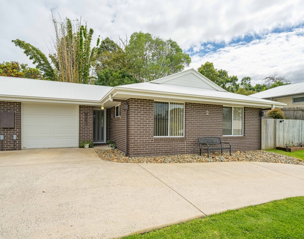 2/16 Wisteria Lane, Southside QLD 4570