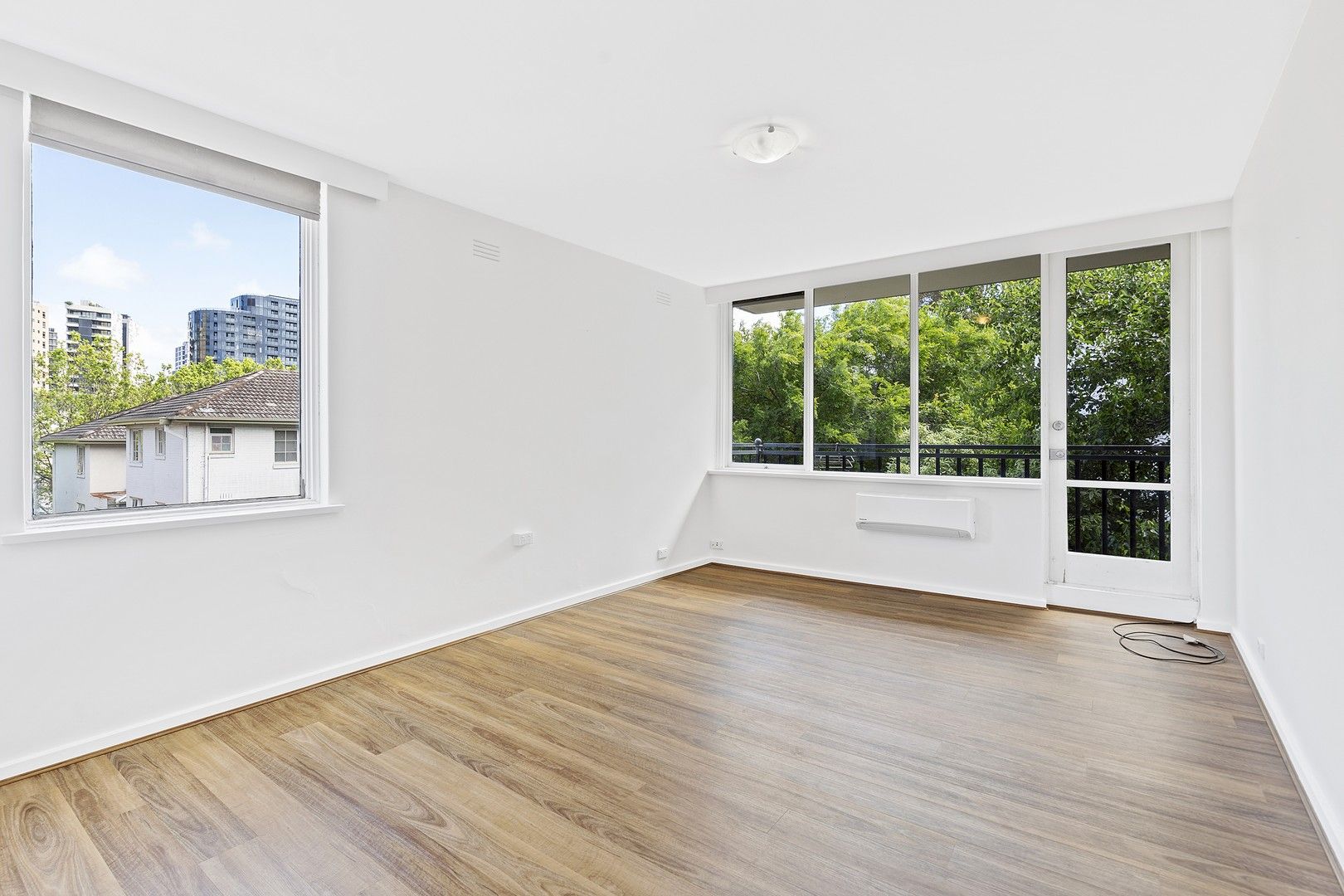 3 bedrooms Apartment / Unit / Flat in 13/7 Rockley Road SOUTH YARRA VIC, 3141