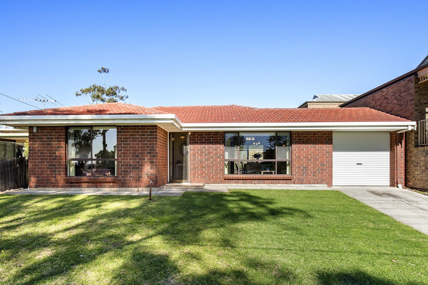 5 Irwin Street, Seaview Downs SA 5049, Image 0