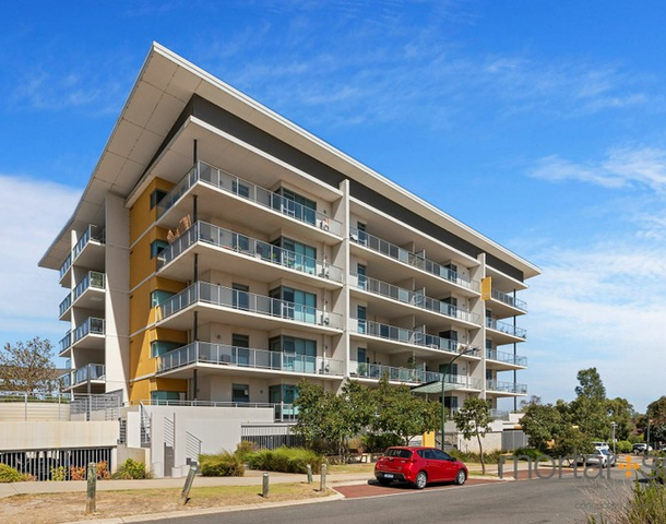 206/25 Malata Crescent, Success WA 6164