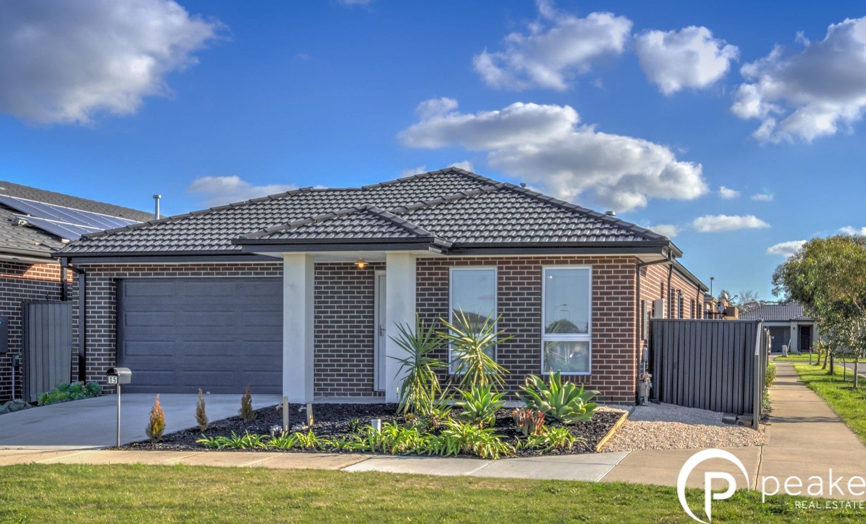 15 Marrone Boulevard, Cranbourne East VIC 3977, Image 0