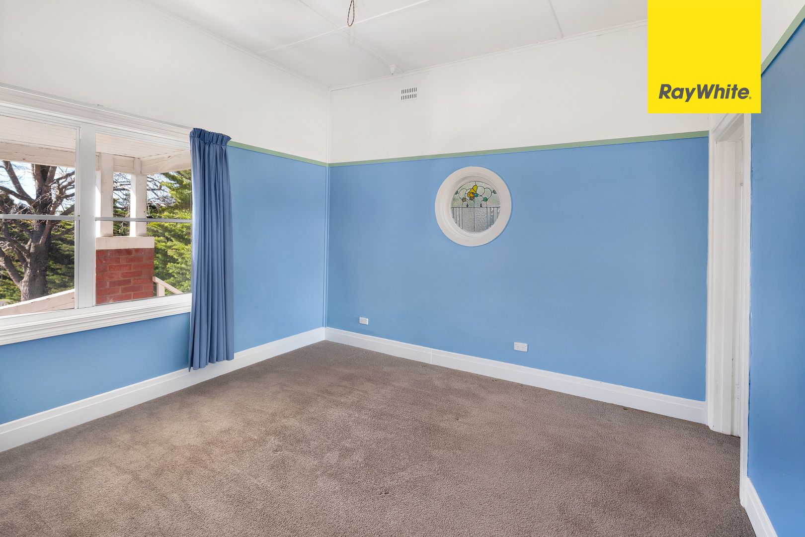 35 Cummins Street, Beaufort VIC 3373, Image 2