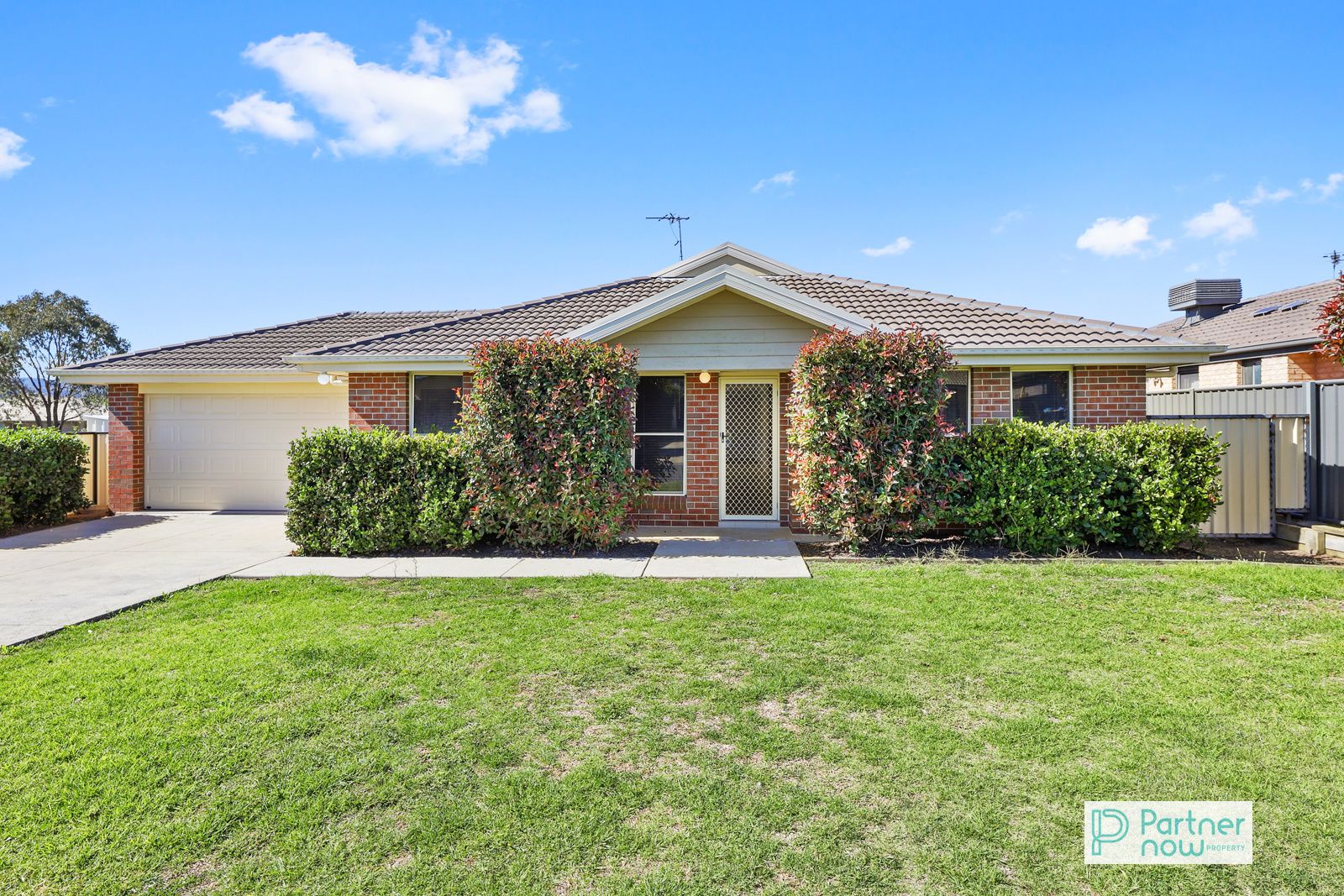 4 bedrooms House in 10 Rosella Avenue TAMWORTH NSW, 2340