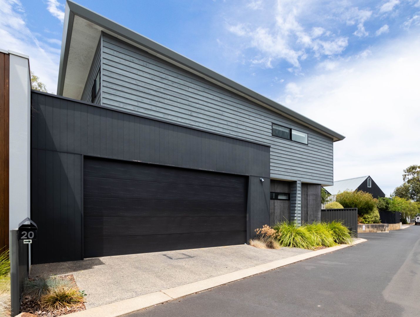 20/37 Village Green, Margaret Rive Property History & Address