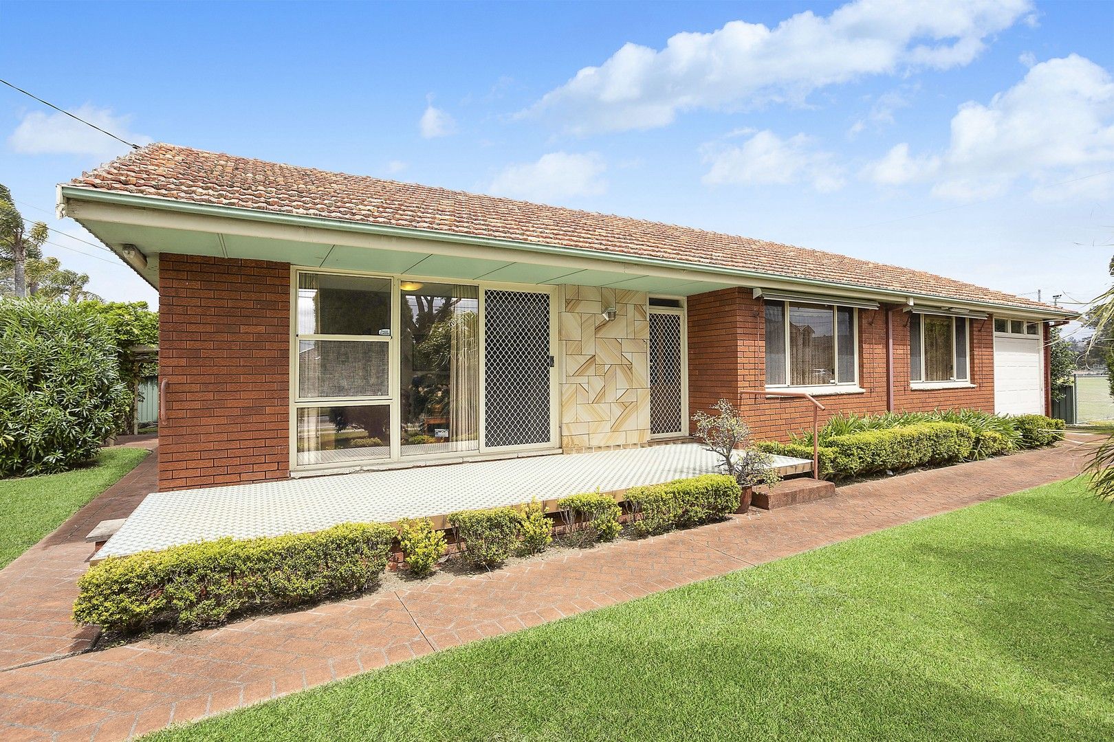 1 Bellinger Place, Sylvania Waters NSW 2224, Image 0